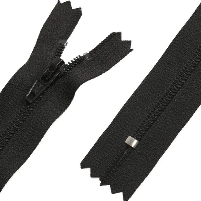 Витая пластиковая молния YKK CFC-36 DA E P12N, цвет ленты 580